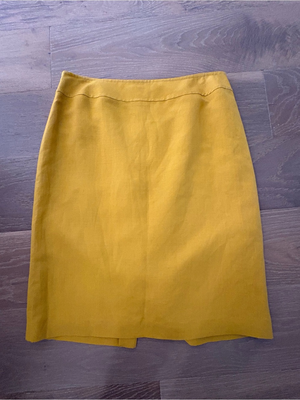 Tahari Size 6 Classic Yellow Pencil Skirt - Women's Tailored Skirt